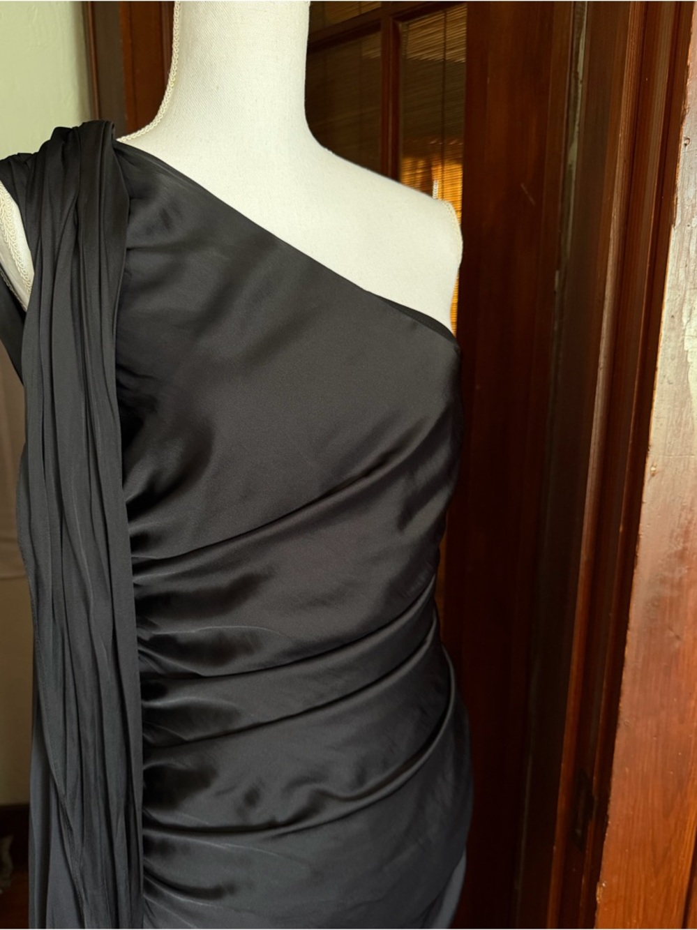 BCBGMaxAzria Briar Black Evening Gown One Shoulder Drape Maxi Formal Glam Size 6 - Picture 3 of 10